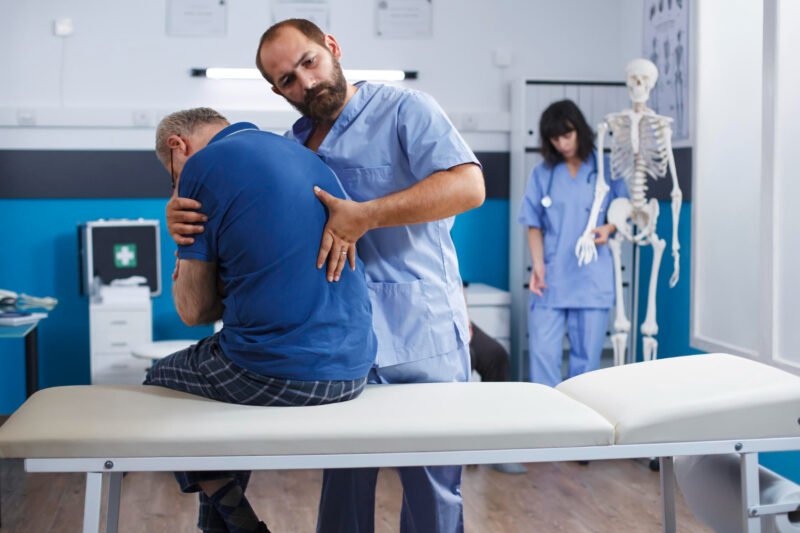 Pain specialist Pain specialist