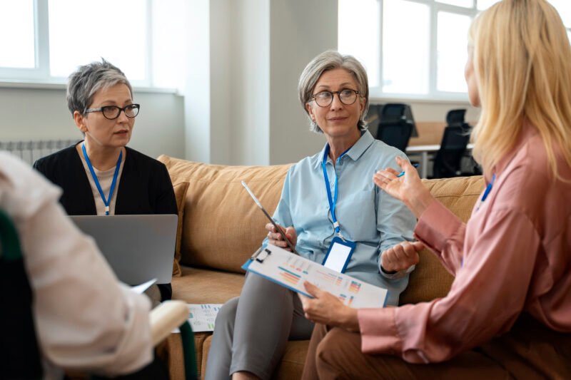 middle-aged-hispanic-business-people